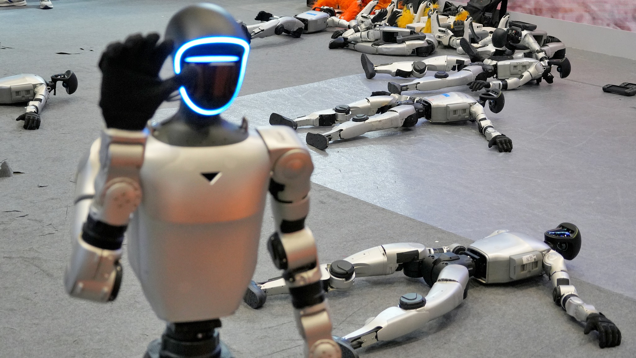 “造人”这事儿,中国车企目前还没有谁给出了靠谱答案