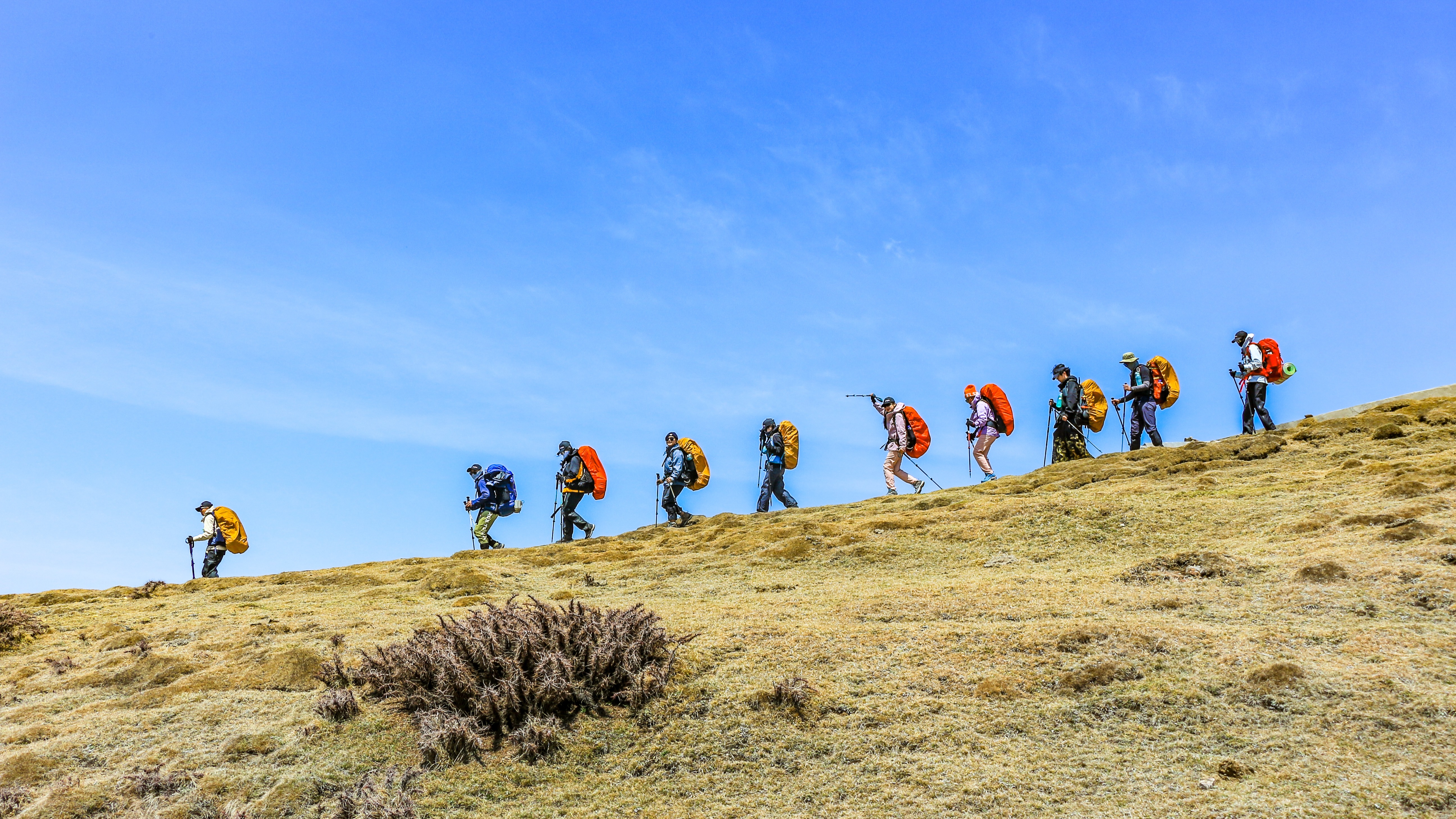 封山、禁入、不予宣传，中国户外怎么了？